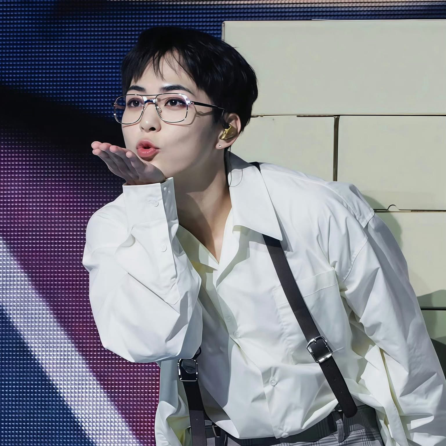 A moment captured by Xiumin (EXO)'s fan