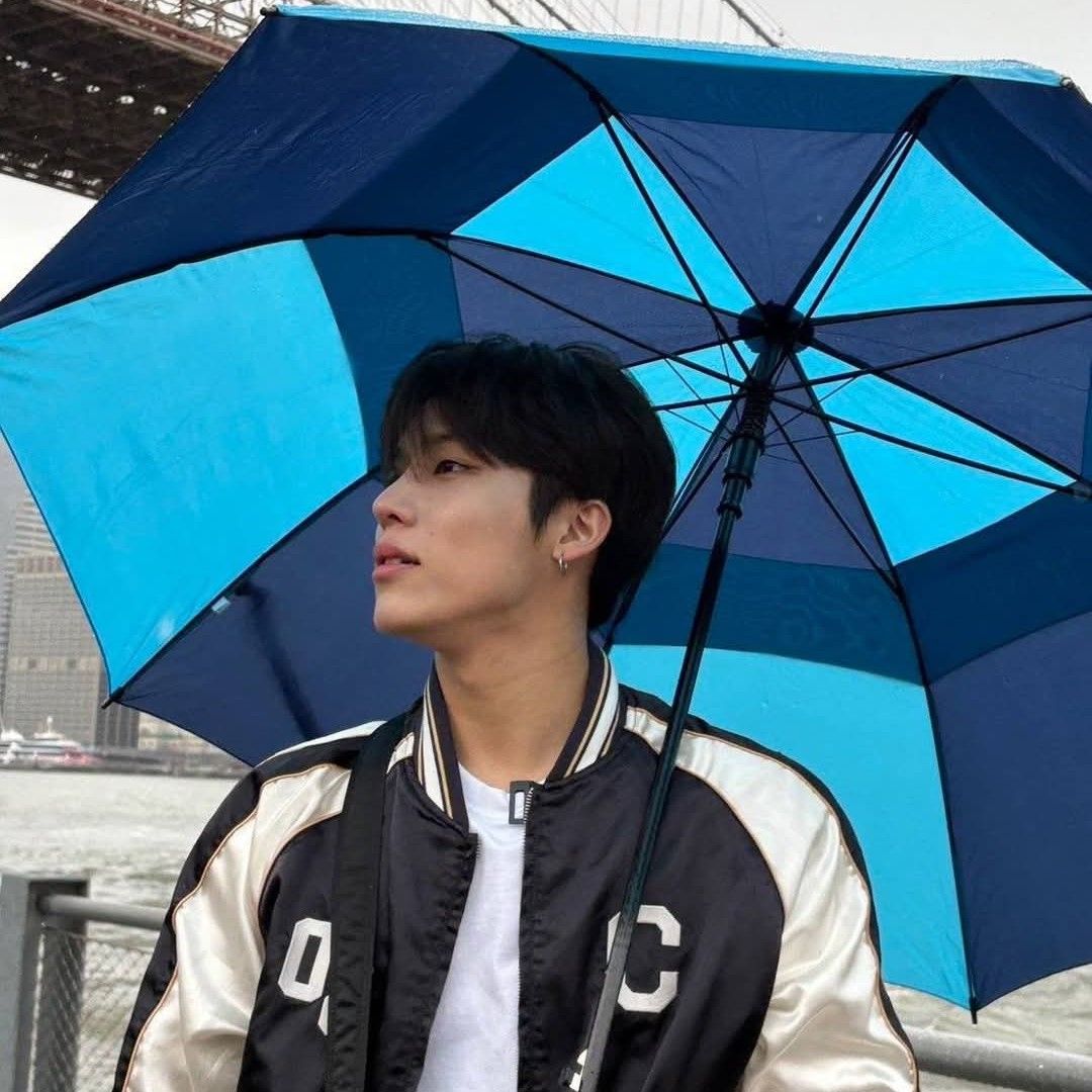 A moment captured by TREASURE's fan