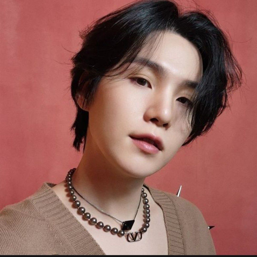 Behind-the-scenes cut of SUGA (BTS)