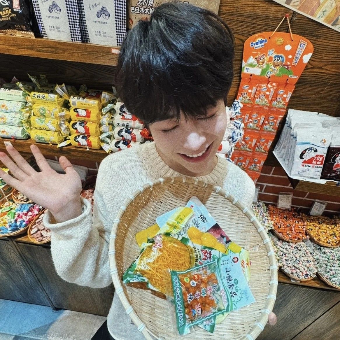 A moment captured by Hanbin (TEMPEST)'s fan