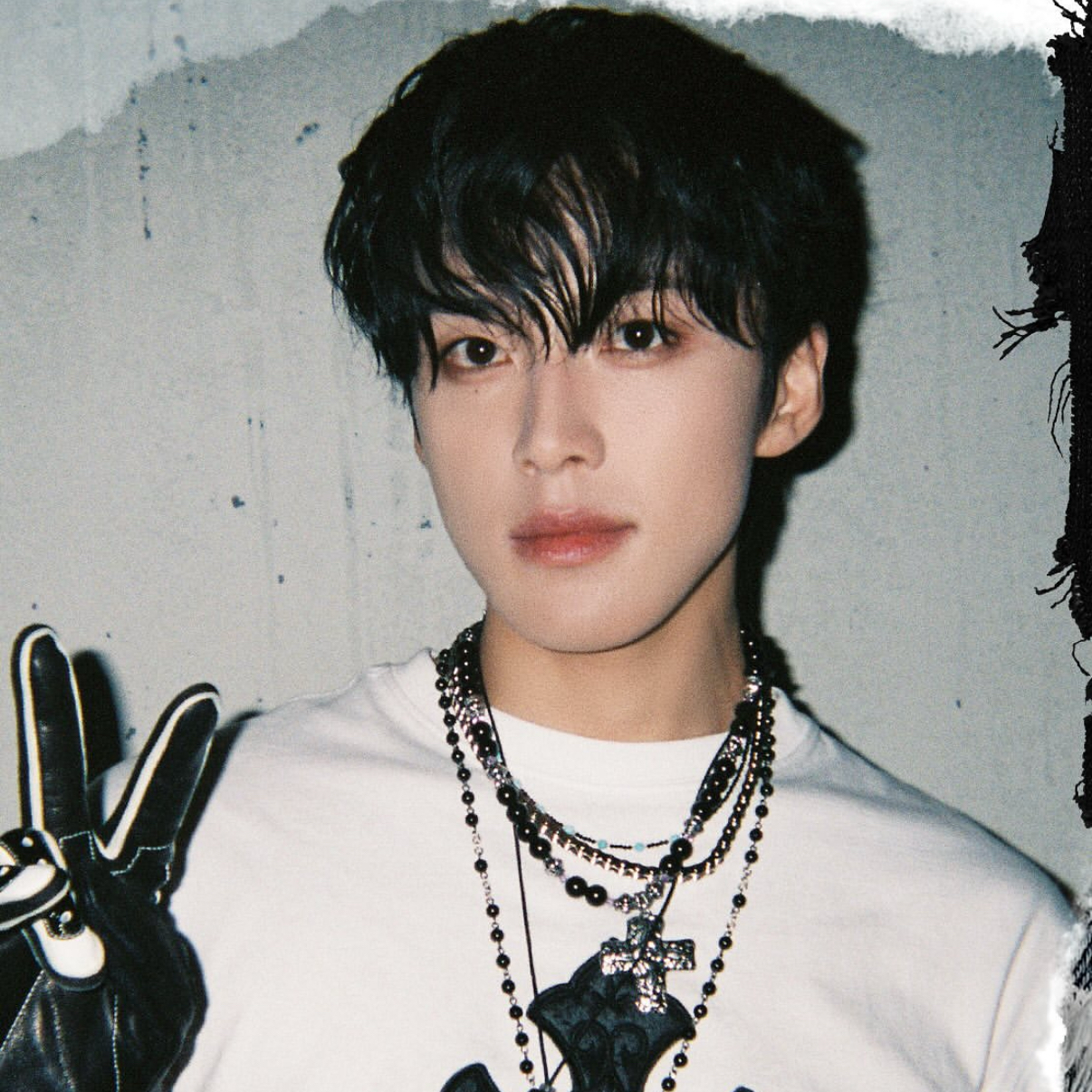 Foto aktivitas terbaru Kono Junki (JO1)