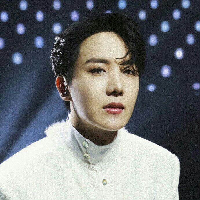 J-hope (防彈少年團)的幕後花絮