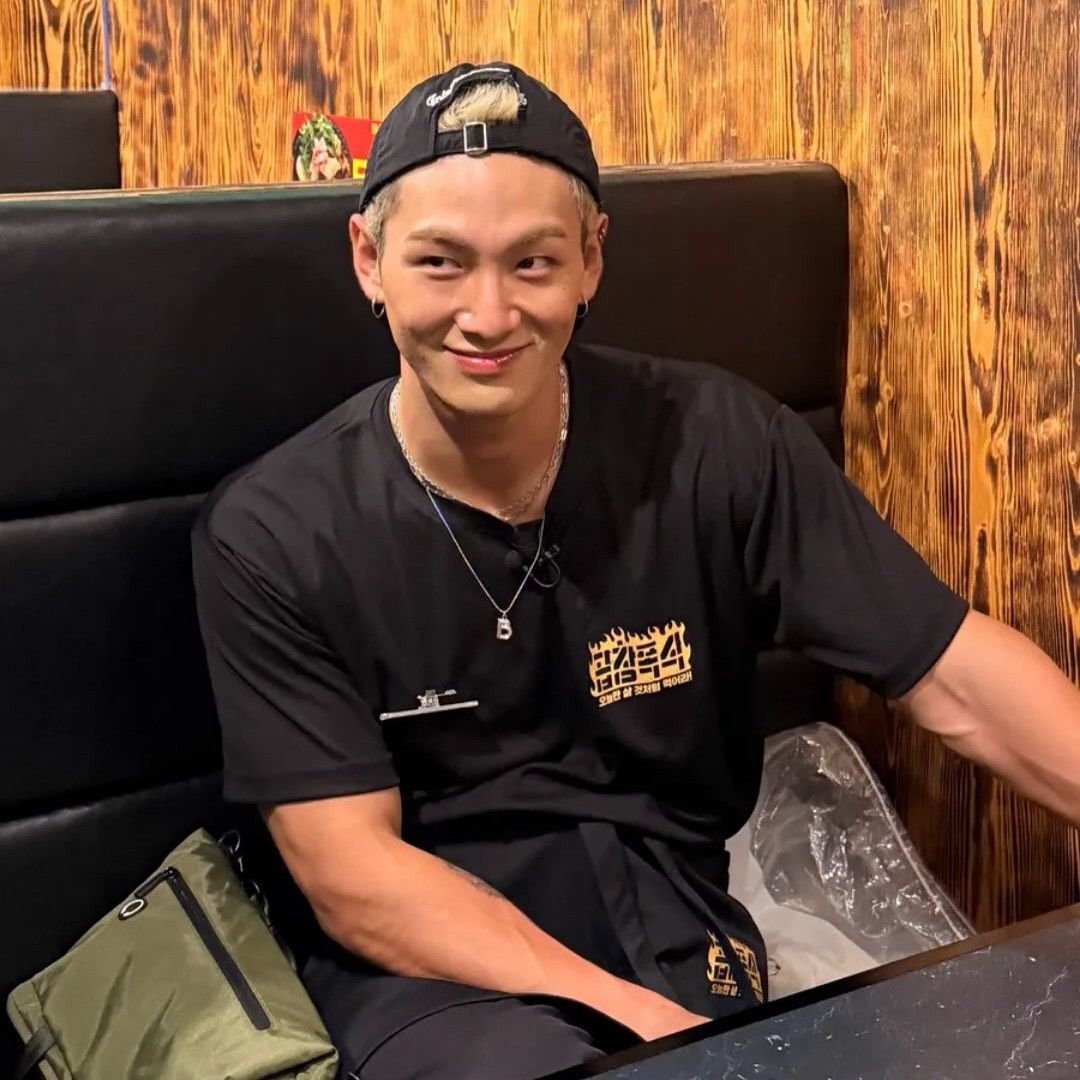 A moment captured by Baekho's fan