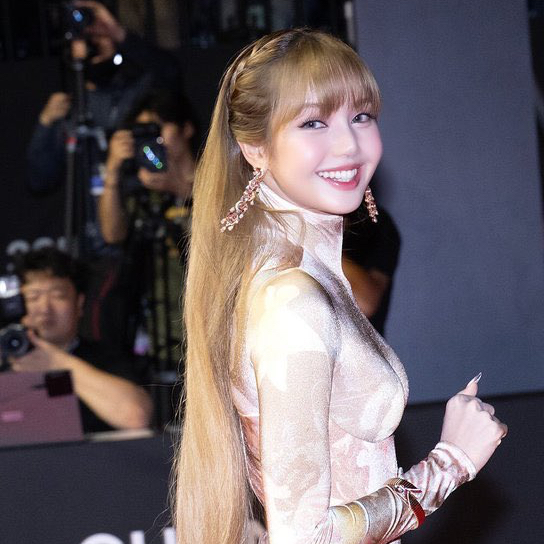 Latest photo of Lisa (BLACKPINK)