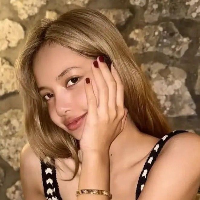 리사 (BLACKPINK)의 비하인드 컷