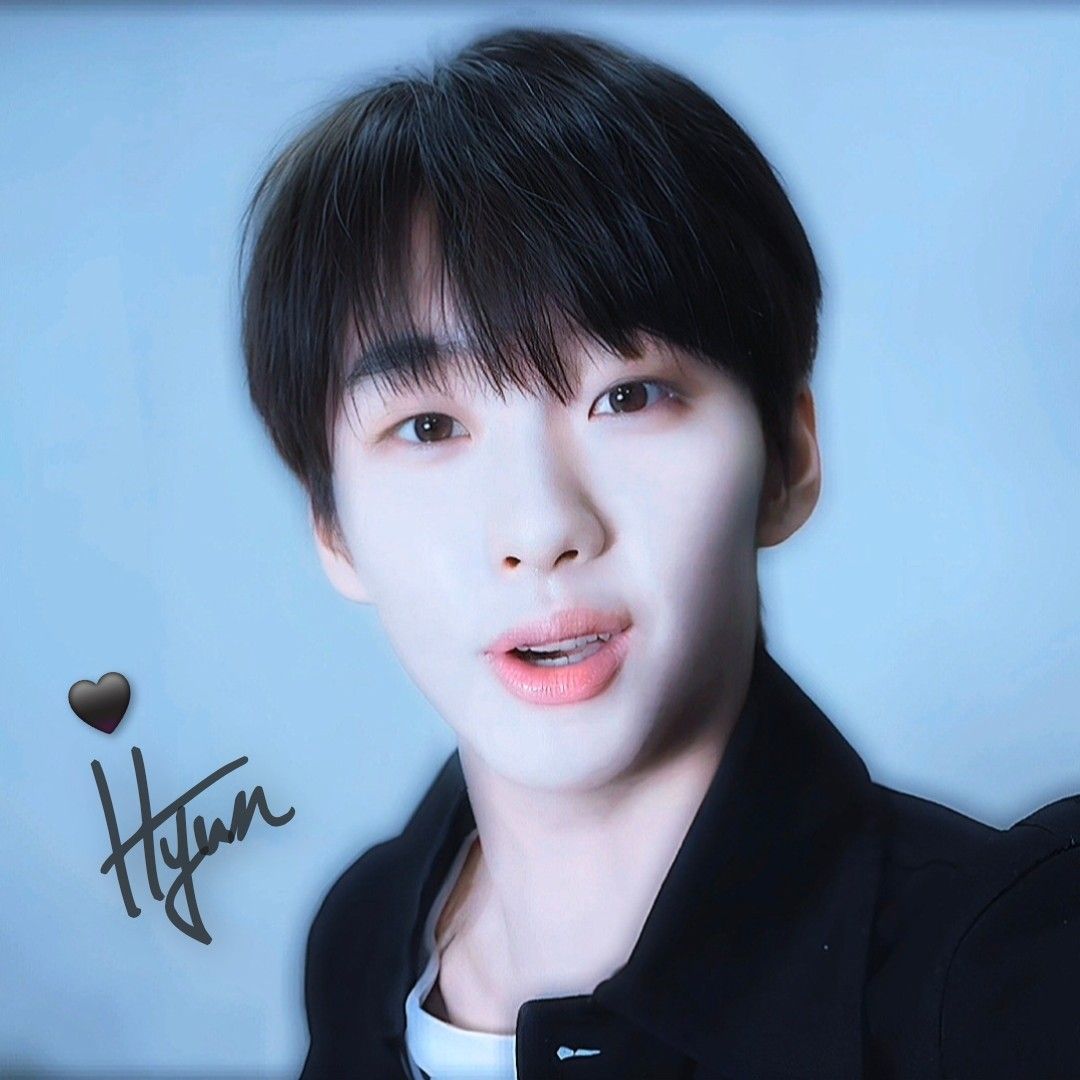 Latest photo of Hyun