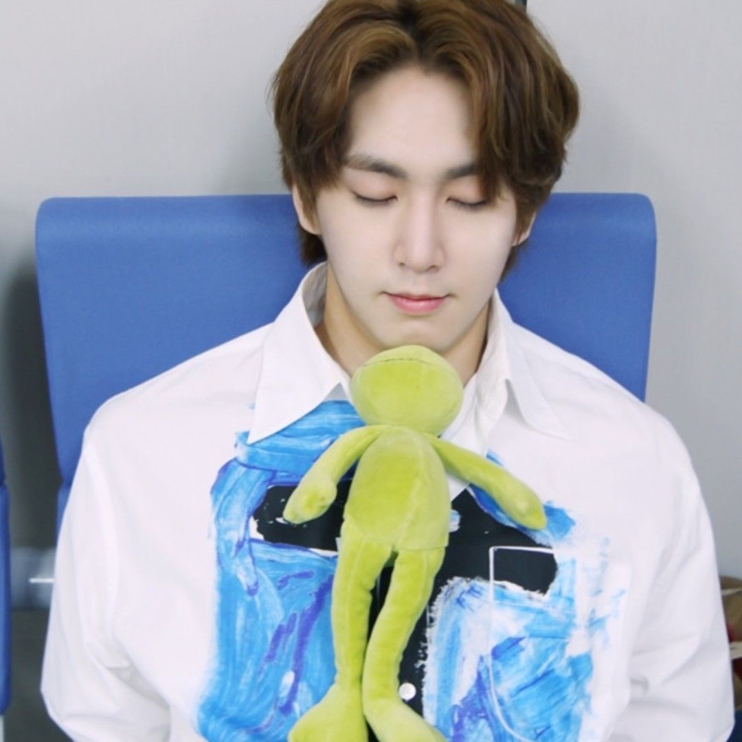 信源 (PENTAGON)的最新照片