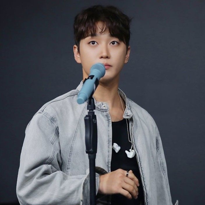Behind-the-scenes cut of Hong Joochan (GoldenChild)
