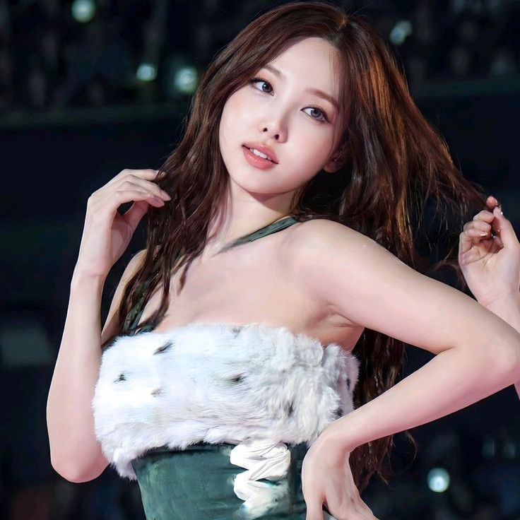 Recent activity shot of Nayeon (TWICE)