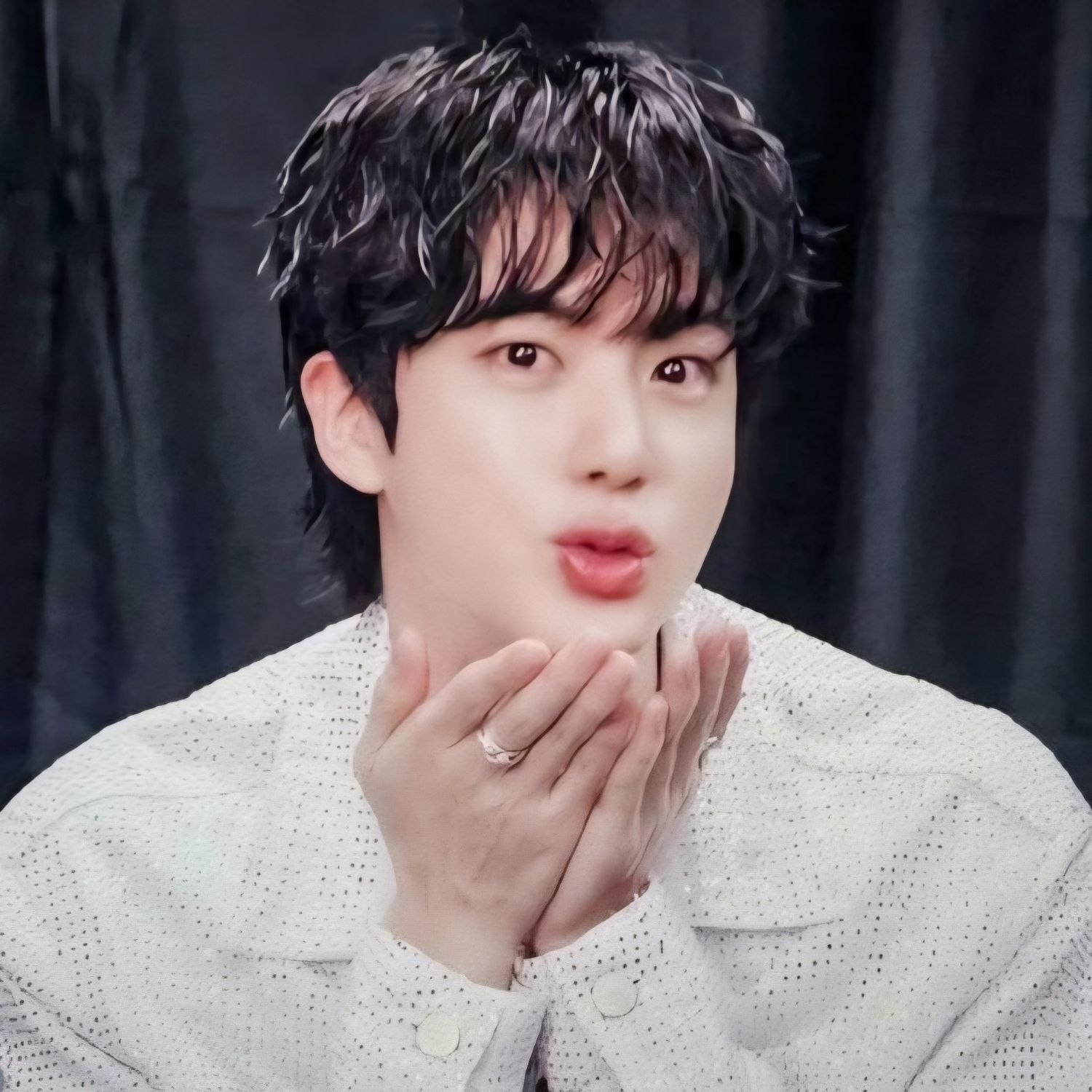 진 (방탄소년단)의 최신 사진