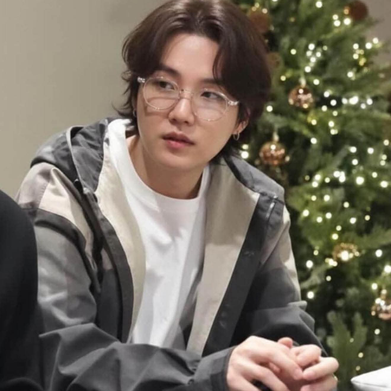 Foto terbaru SUGA (BTS)