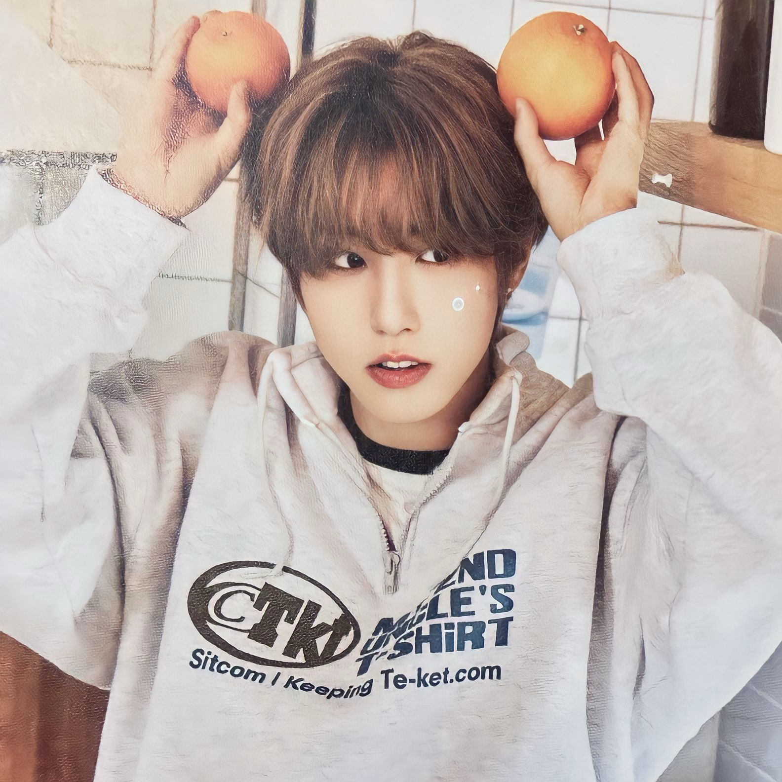 Behind-the-scenes cut of HAN (Stray Kids)