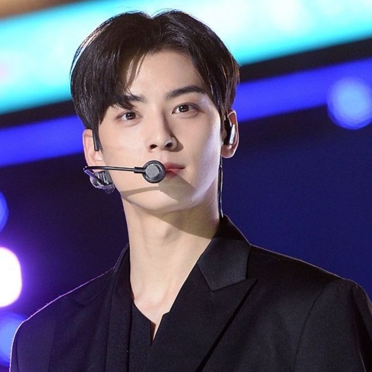A moment captured by Eunwoo (ASTRO)'s fan