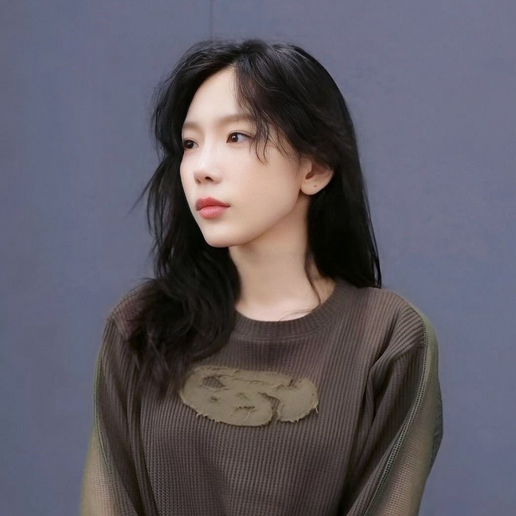 Recent activity shot of Taeyeon (Girls' Generation)