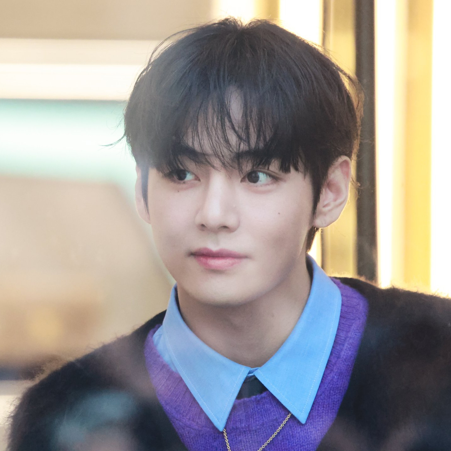 뷔 (방탄소년단)의 최신 사진