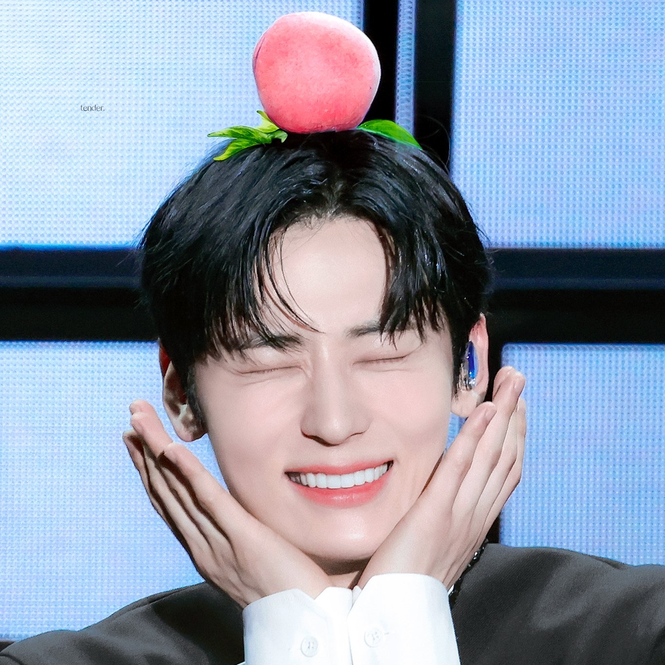 Today's hottest K-pop community feed