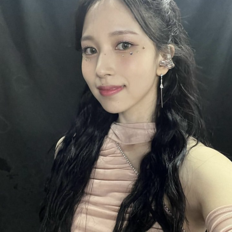 ミナ (TWICE)の最近の活動写真