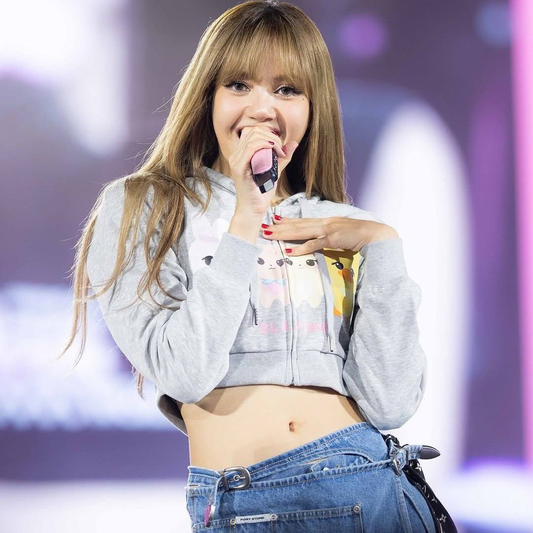 Lisa (BLACKPINK)的幕後花絮