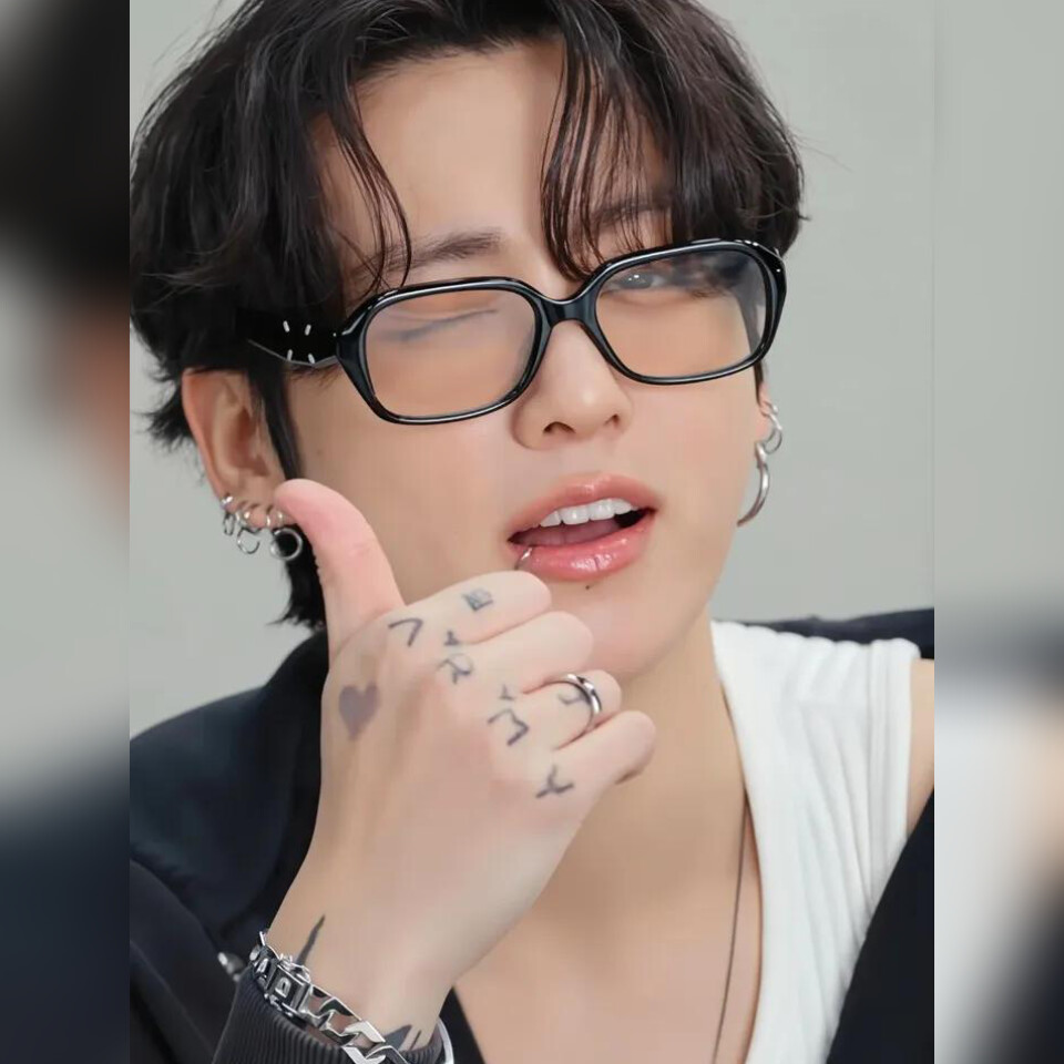 정국 (방탄소년단)의 최신 사진