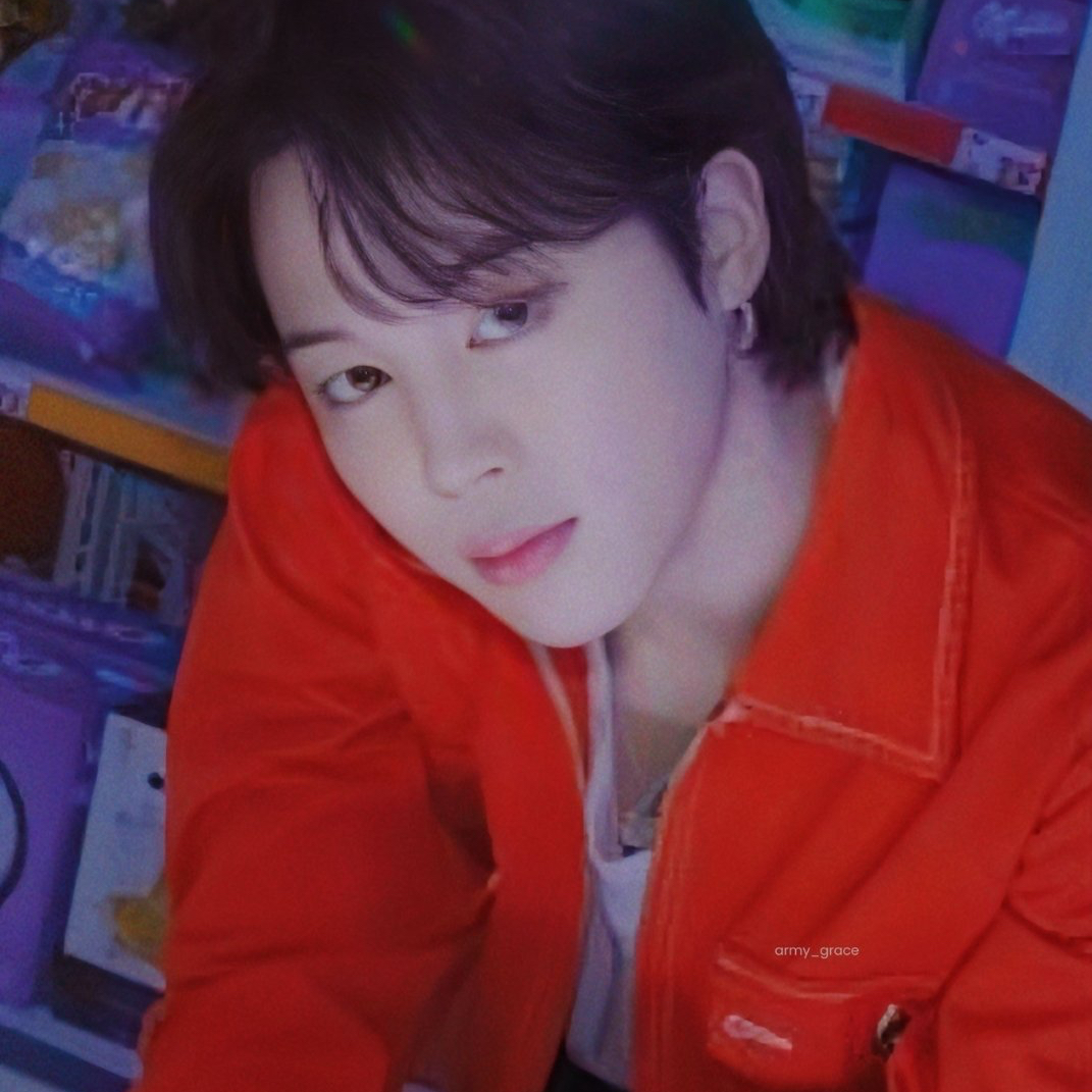 A moment captured by Jimin (BTS)'s fan