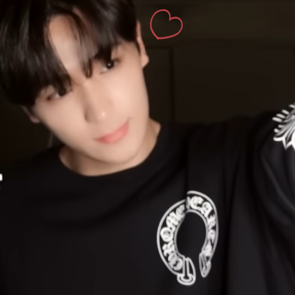 賢在 (THE BOYZ)的最新照片