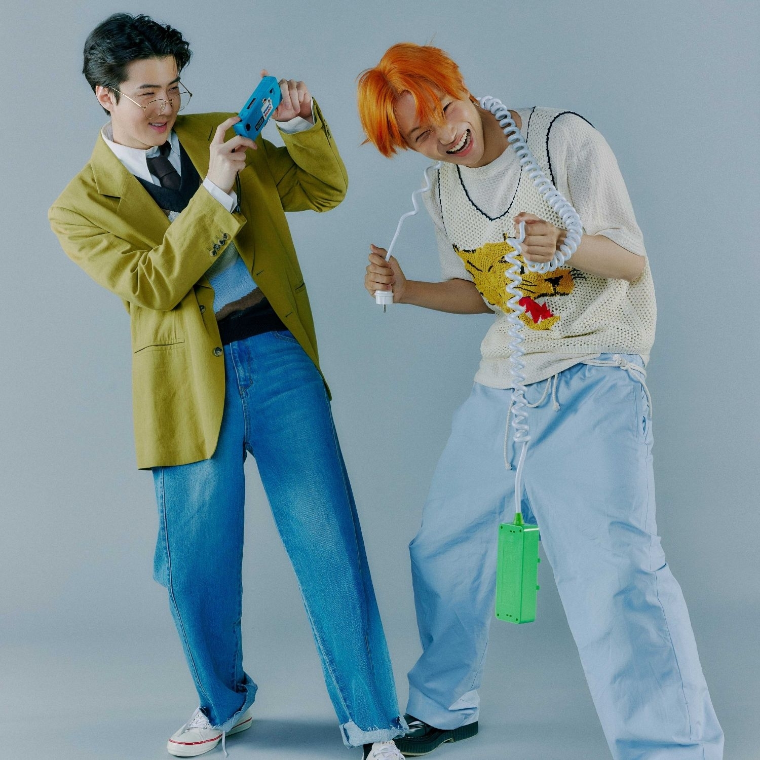 Behind-the-scenes cut of EXO