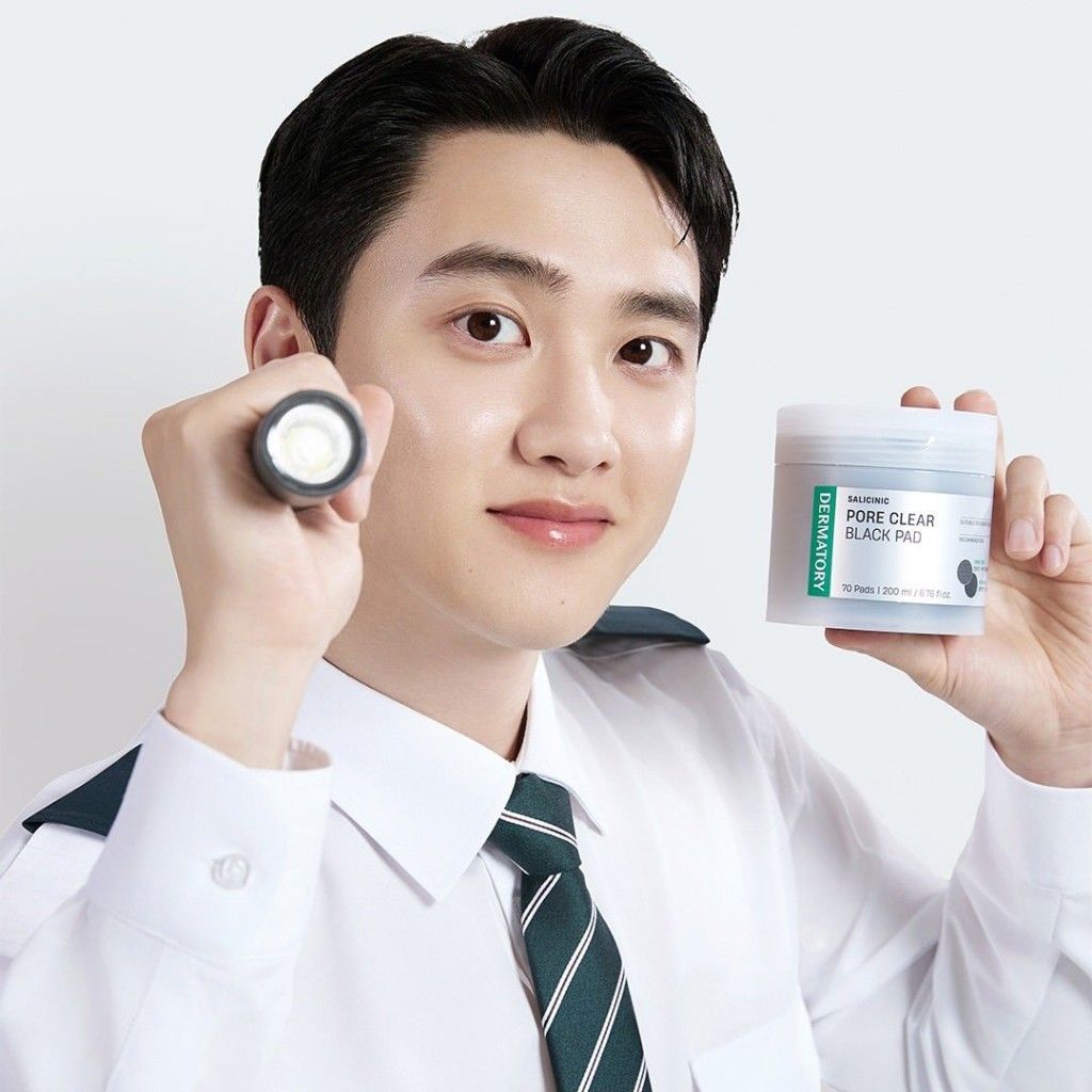 Latest photo of EXO