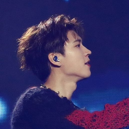 Behind-the-scenes cut of Woohyun (INFINITE)