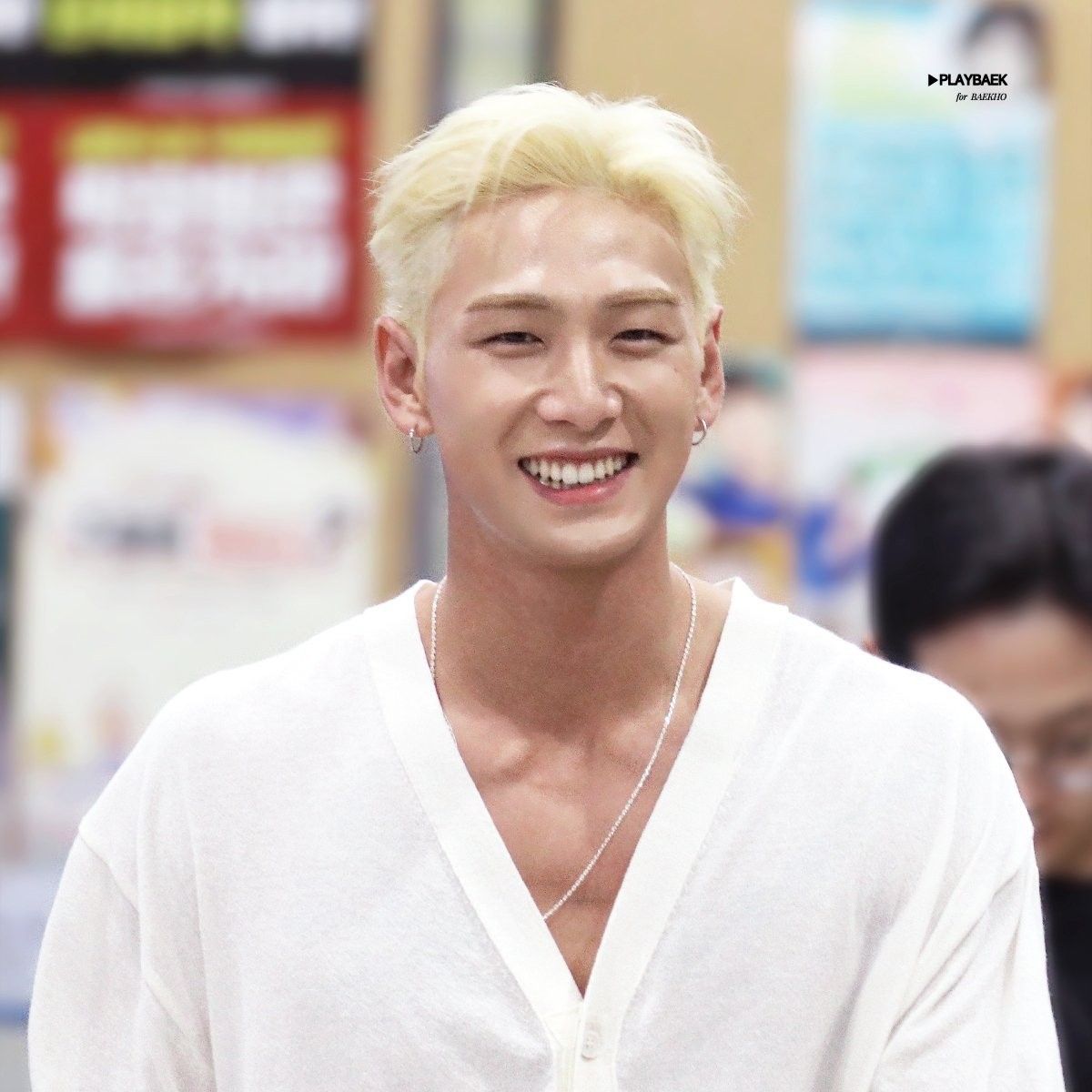Behind-the-scenes cut of Baekho