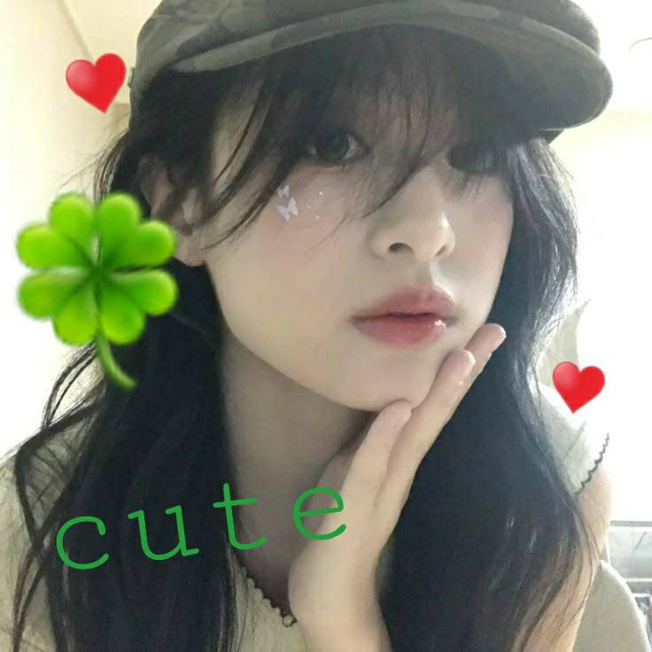 Foto terbaru Ahyeon (BABYMONSTER)