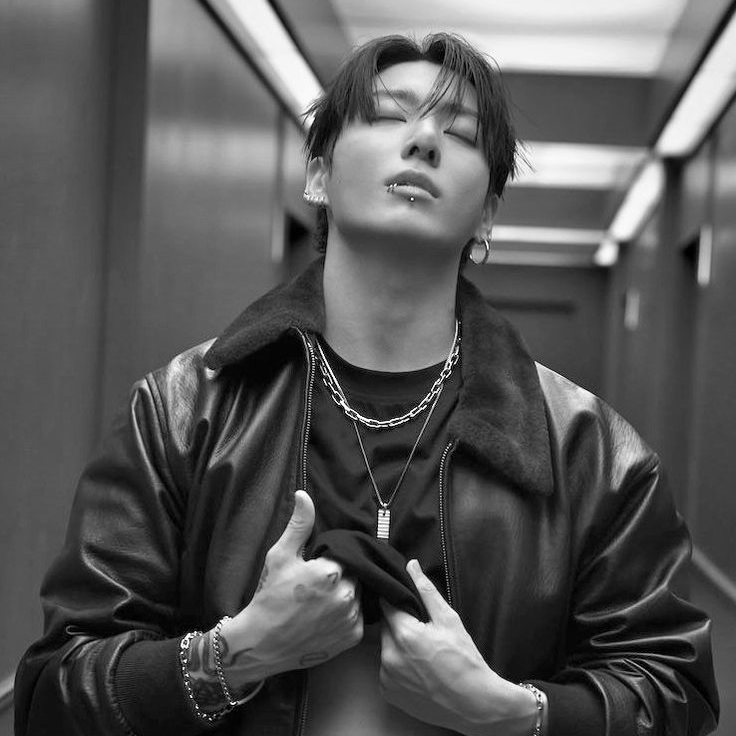 Latest photo of Jungkook (BTS)