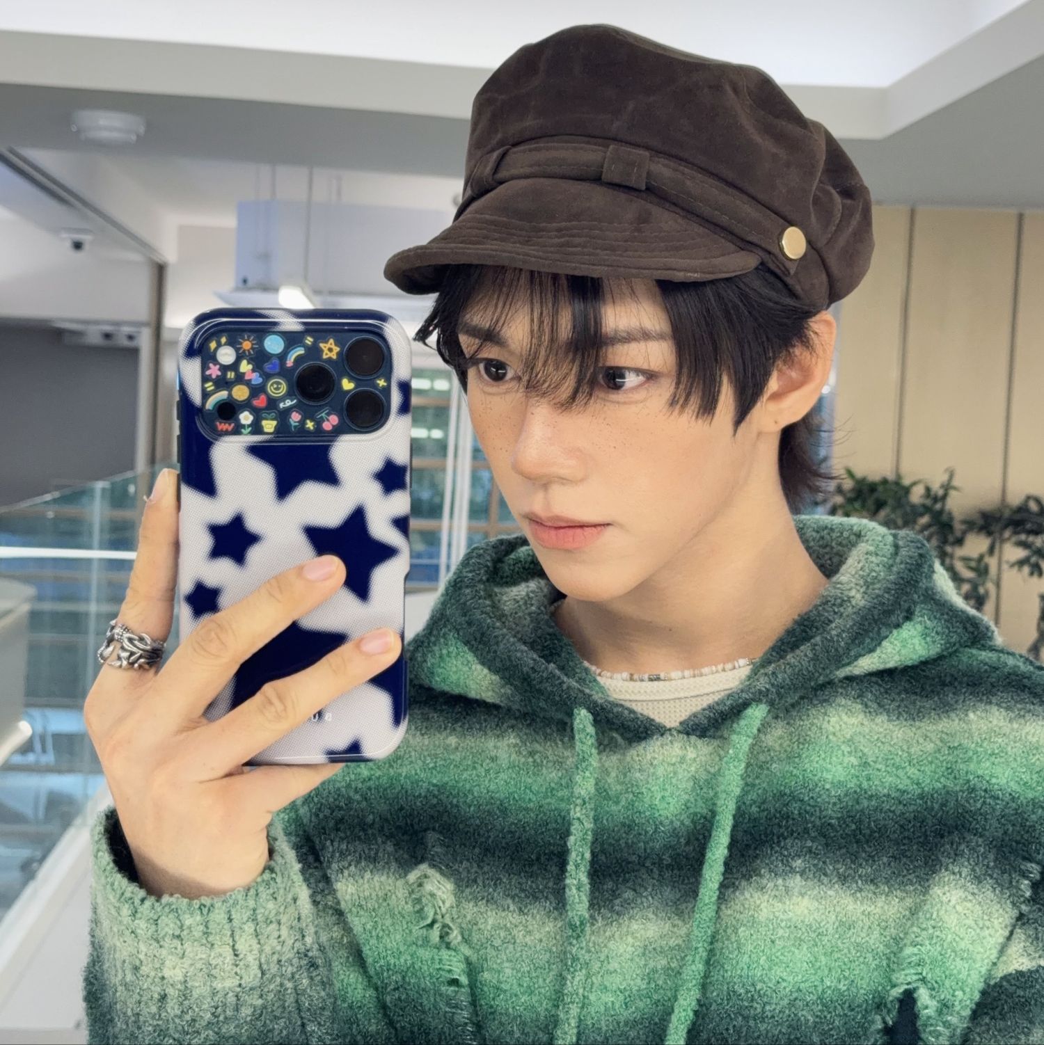 Momen yang diabadikan oleh penggemar JL (AHOF)