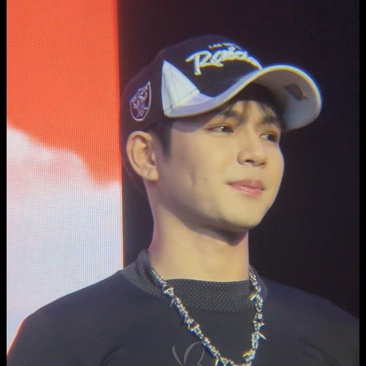 A moment captured by Kim (HORI7ON)'s fan