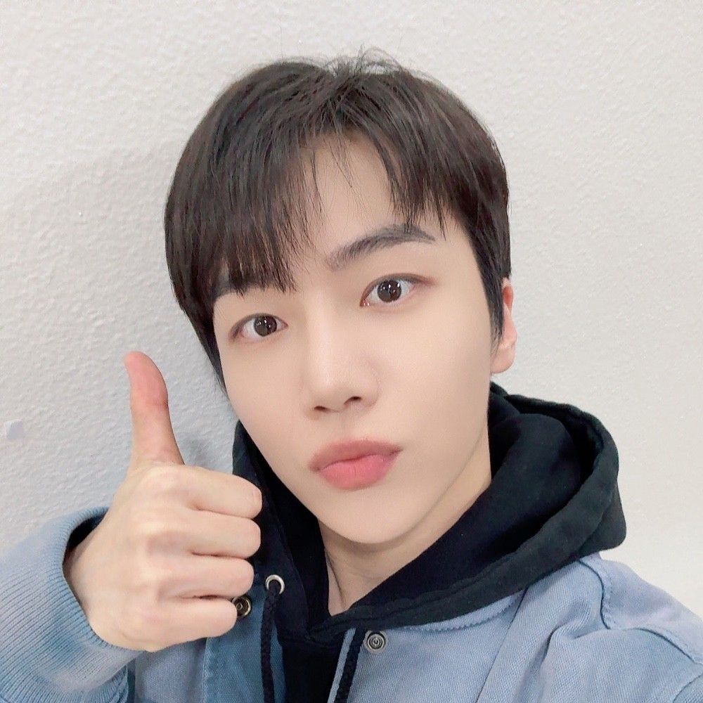 Latest photo of Jinho (PENTAGON)