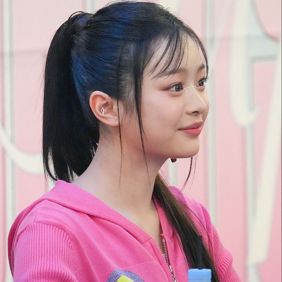 HANNI (NewJeans)粉絲拍下的瞬間