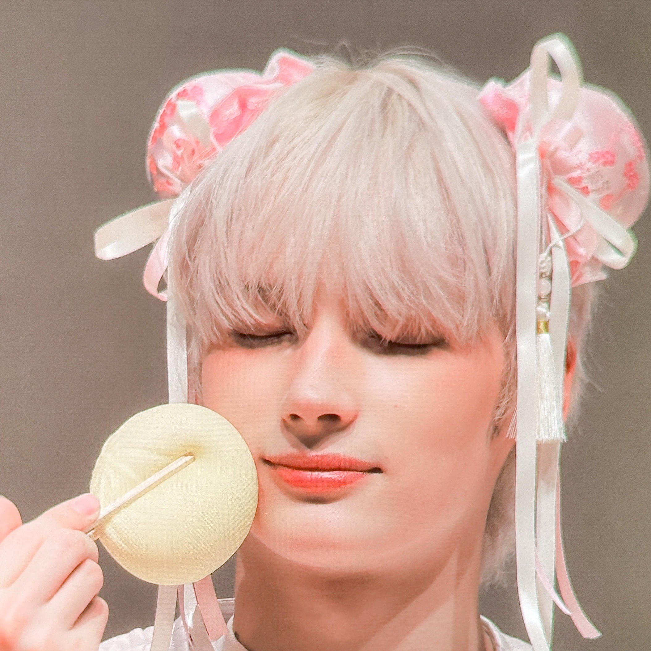 Behind-the-scenes cut of HueningKai (TOMORROW X TOGETHER)