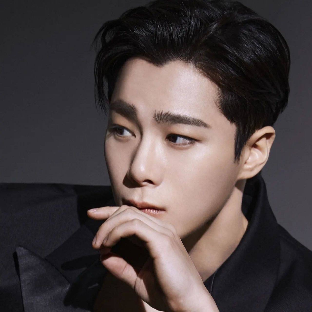 A moment captured by Moonbin (ASTRO)'s fan