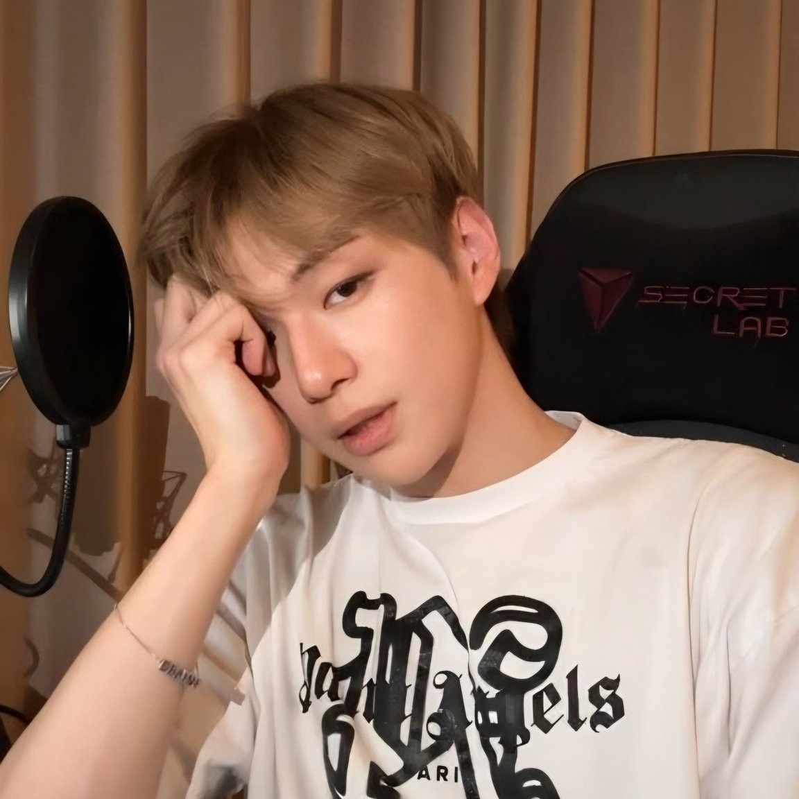 Recent activity shot of Kang Daniel