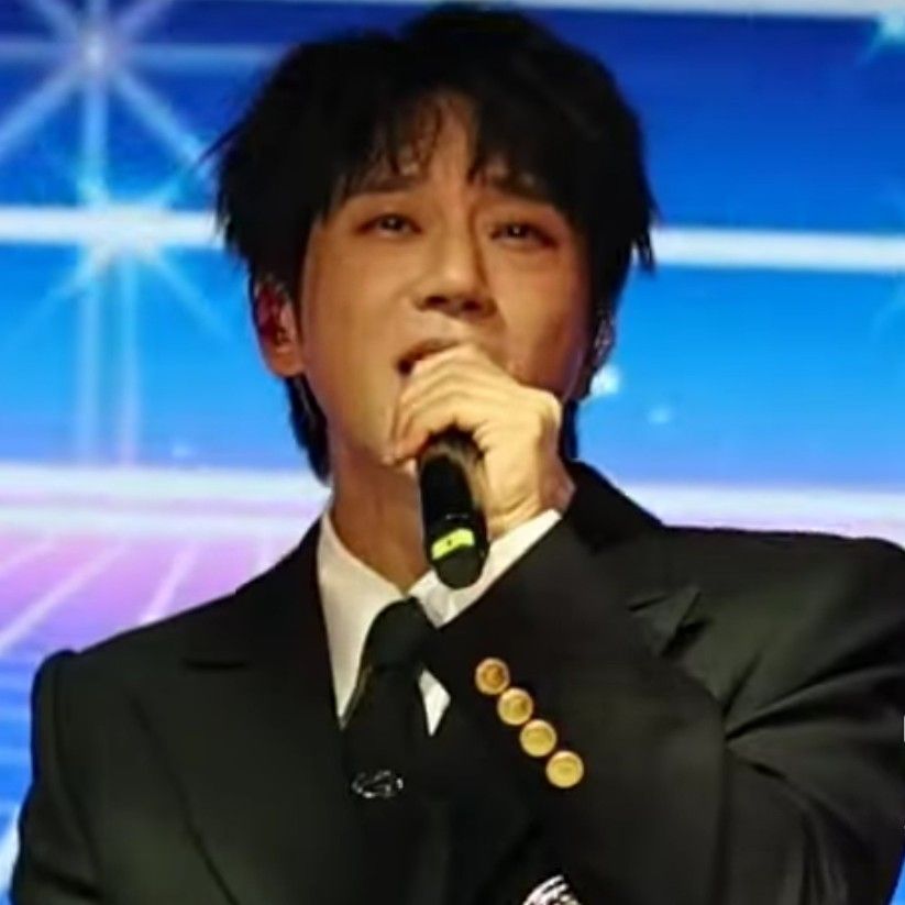 Behind-the-scenes cut of Hwang Chiyeol