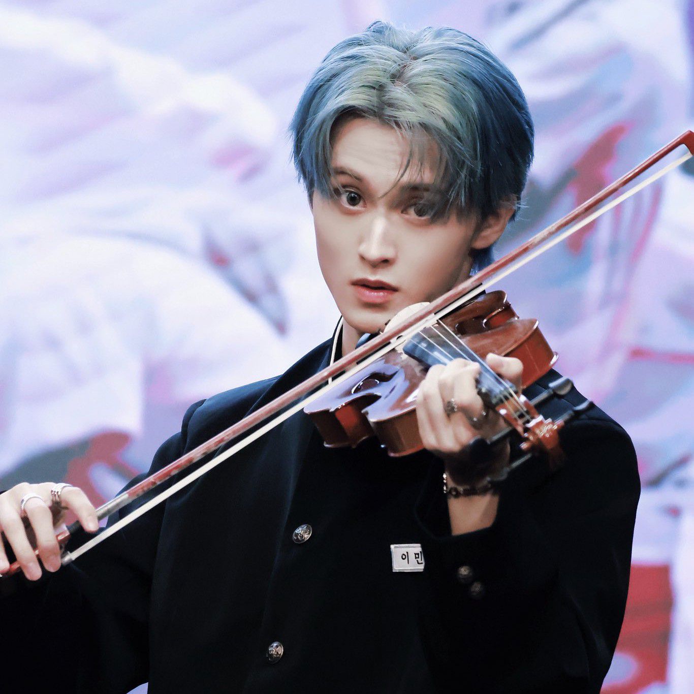 Behind-the-scenes cut of Mark (NCT 127, NCT DREAM)