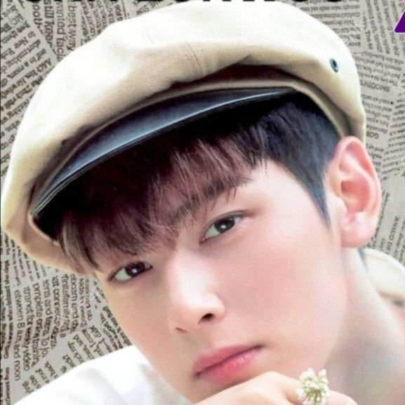 아스트로의 최신 사진