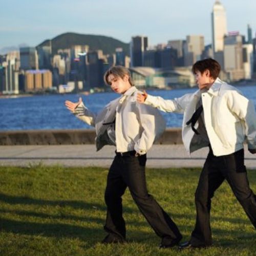 A moment captured by LYKN's fan