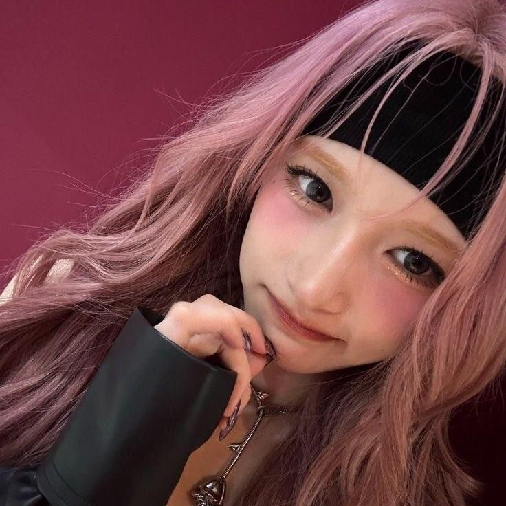 Latest photo of Leeseo (IVE)