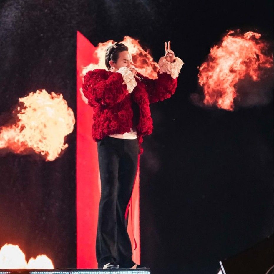 Recent activity shot of G-DRAGON (BIGBANG)