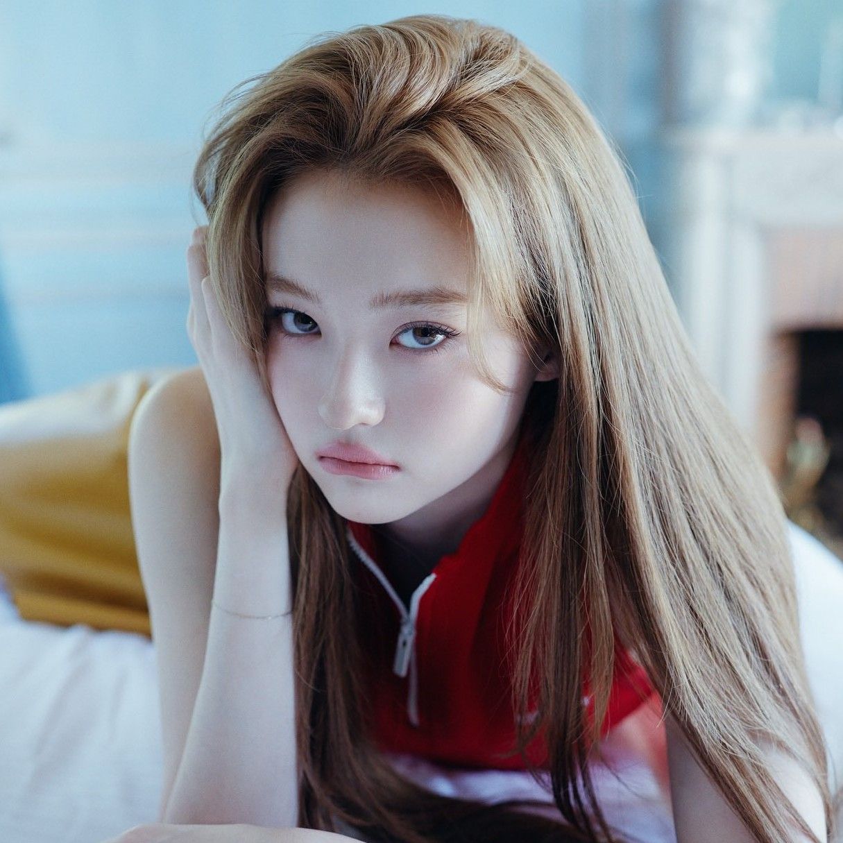 A moment captured by Ella (MEOVV)'s fan