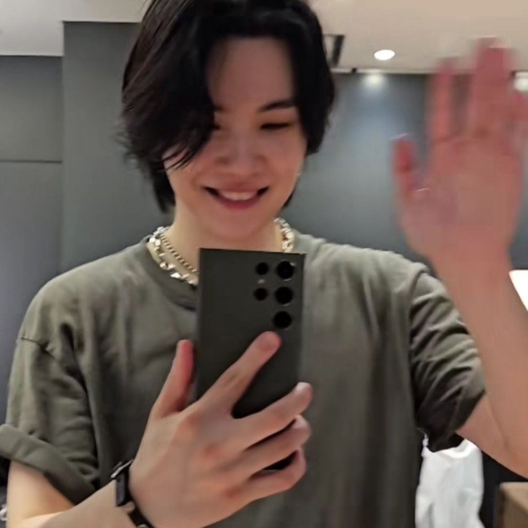 Potret di balik layar SUGA (BTS)