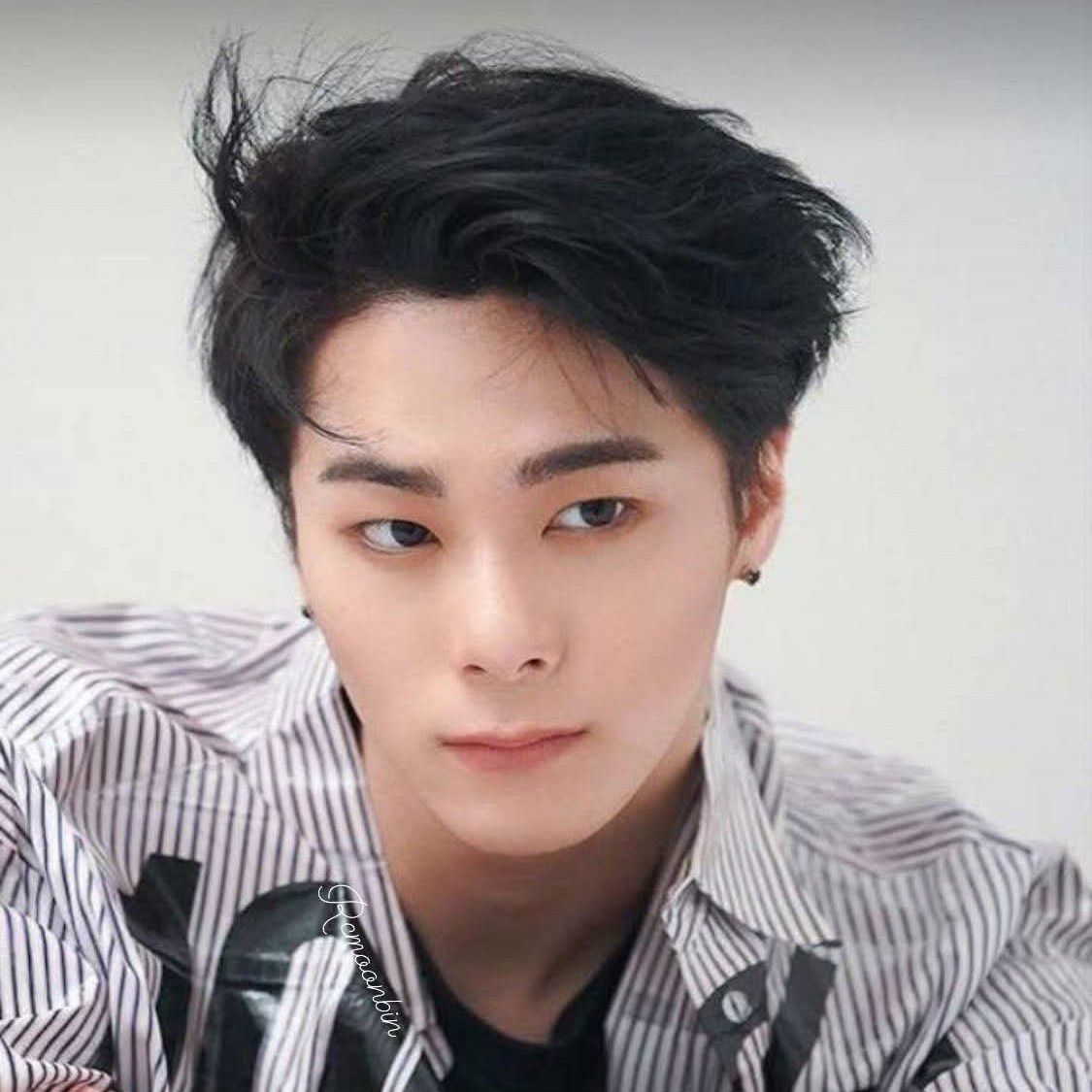 Behind-the-scenes cut of Moonbin (ASTRO)
