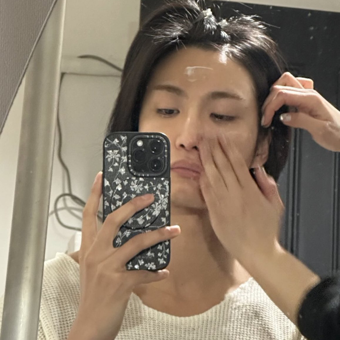 Behind-the-scenes cut of Seonghwa (ATEEZ)