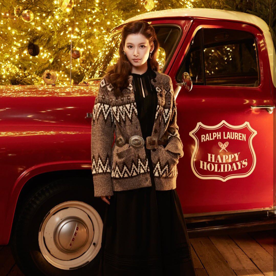 Potret di balik layar Sana (TWICE)