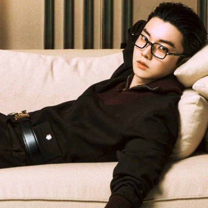 Latest photo of Q (THE BOYZ)